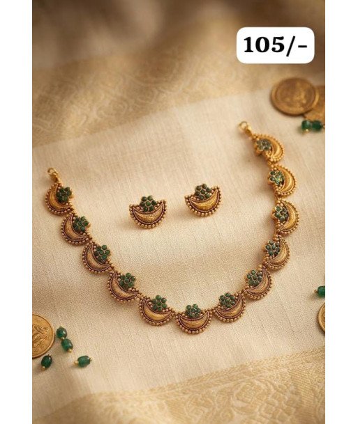 Half Moon Design Necklace